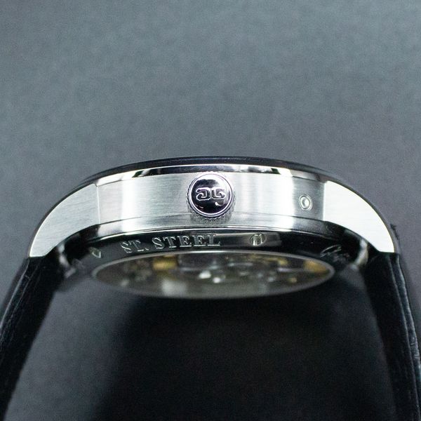 Glashutte Original PanoMaticLunar 1-90-02-43-32-05